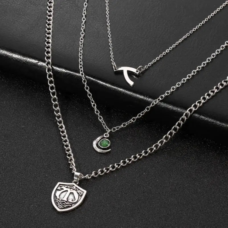 New Creative Design Multilayer Necklace Star Moon Heraldic Pendant Necklace Girls Ladies Exquisite Elegant Accessories