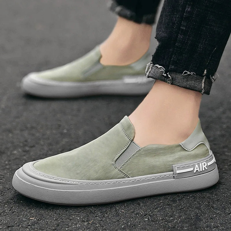 2021 Summer Men Sneakers Light Ice Silk Cloth Casual Shoes Men Breathable Walking Flat Shoes Man Loafers Zapatillas Hombre