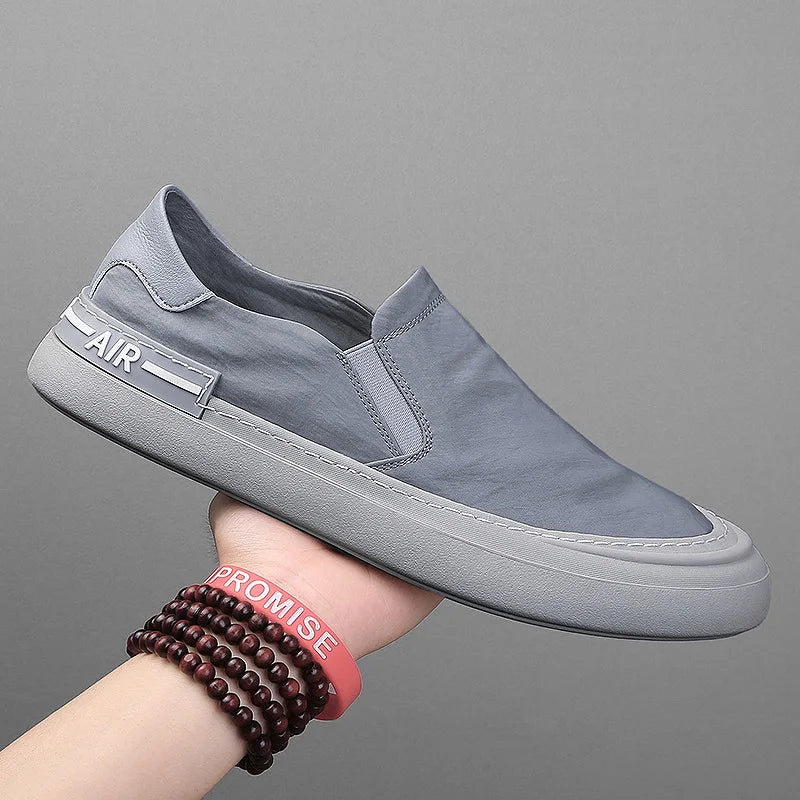 2021 Summer Men Sneakers Light Ice Silk Cloth Casual Shoes Men Breathable Walking Flat Shoes Man Loafers Zapatillas Hombre