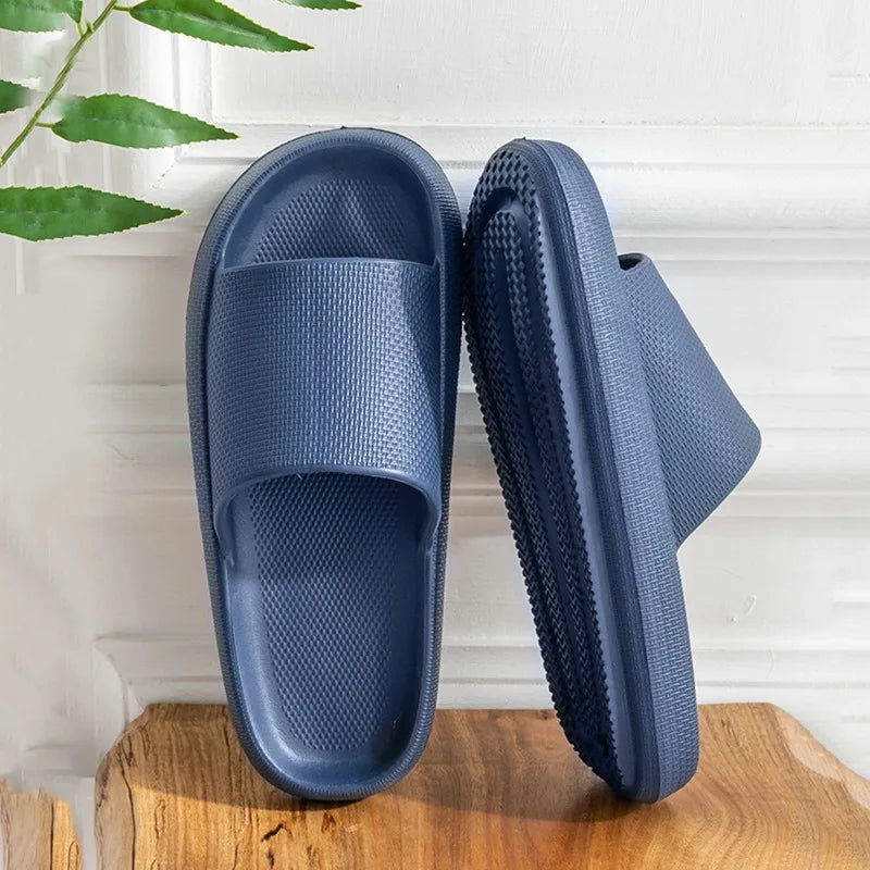 Hot Summer Thick Platform Bathroom Home Men Slippers Women Fashion Soft Sole Indoor Sandals Non-Slip Flip Flops Male Slides