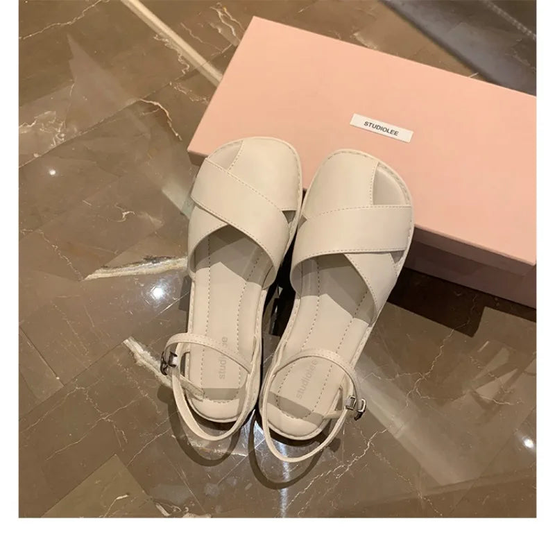 New Summer Fragrant Style Hollow Out One Line Buckle Low Heel Sandals for Children's Solid Color Baotou Flat Bottom Beach Shoes